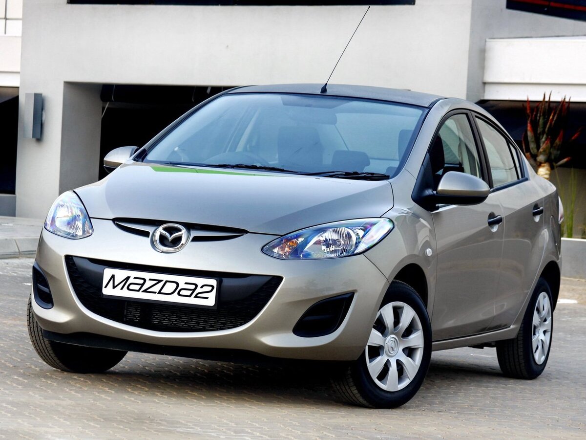 Mazda 2 DE