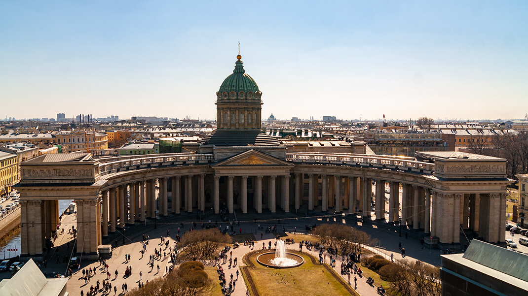 Казанский собор ночью фото