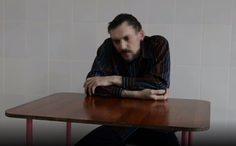     Задержанный дал признательные показания  Кадр видео