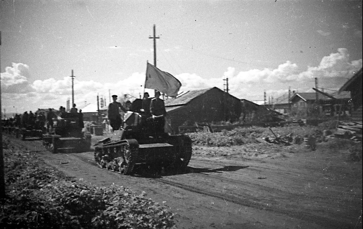 В августе 1945 года. Южно-Сахалинская наступательная операция 1945. Южный Сахалин 1945. Освобождение Южного Сахалина 1945. Сахалин война с Японией 1945.