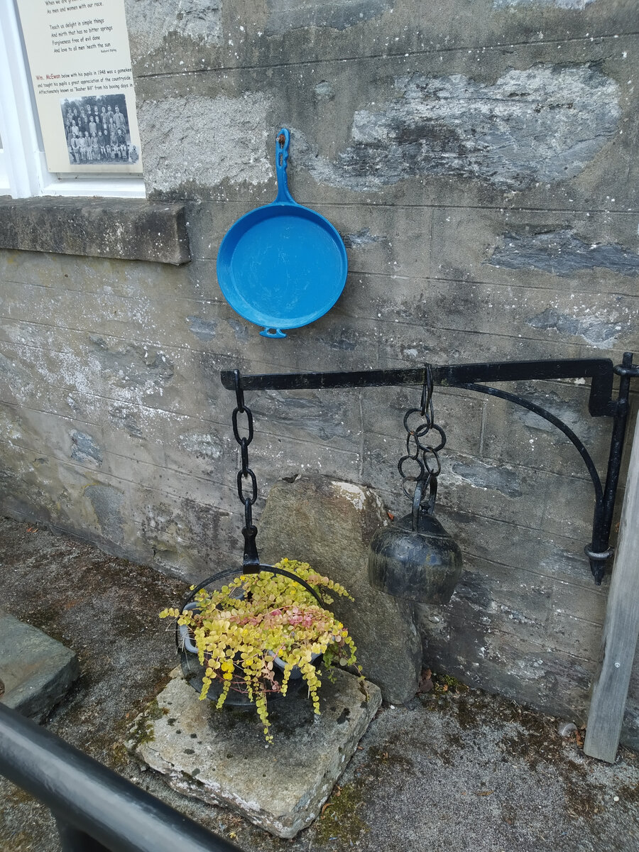 У краеведческого музея