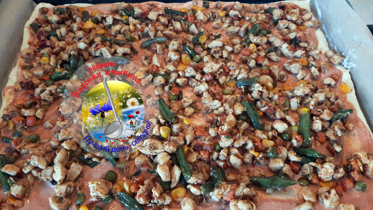 Заготовка пока без сыра - начинку хорошо видно