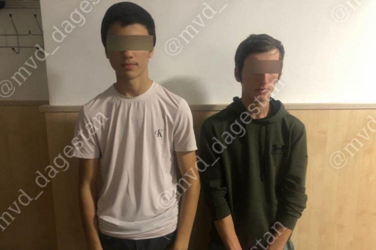    В Дагестане подростки на автомобиле специально сбили маленького ребенка