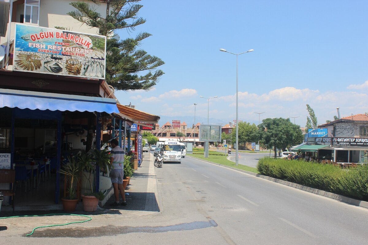 вот то самое кафе.  (фото моё)