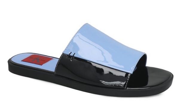 Шлепанцы Calvin Klein, цена 3500 руб (фото https://www.rendez-vous.ru)