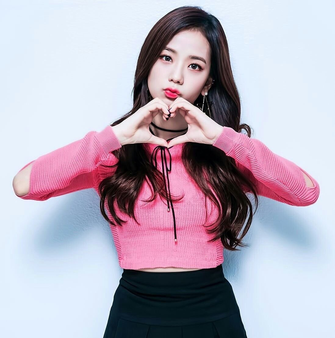 Джису милый. Джису Блэк Пинк. Black Pink Jisoo. Kim Jisoo BLACKPINK.