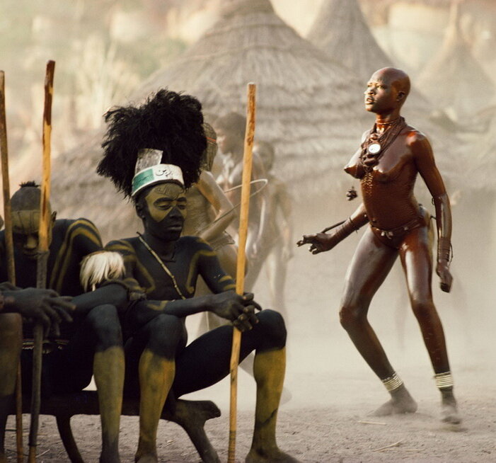 Фото из альбома Лени Рифеншталь: Нубийцы — люди, будто пришедшие с другой звезды — Die Nuba (1973)