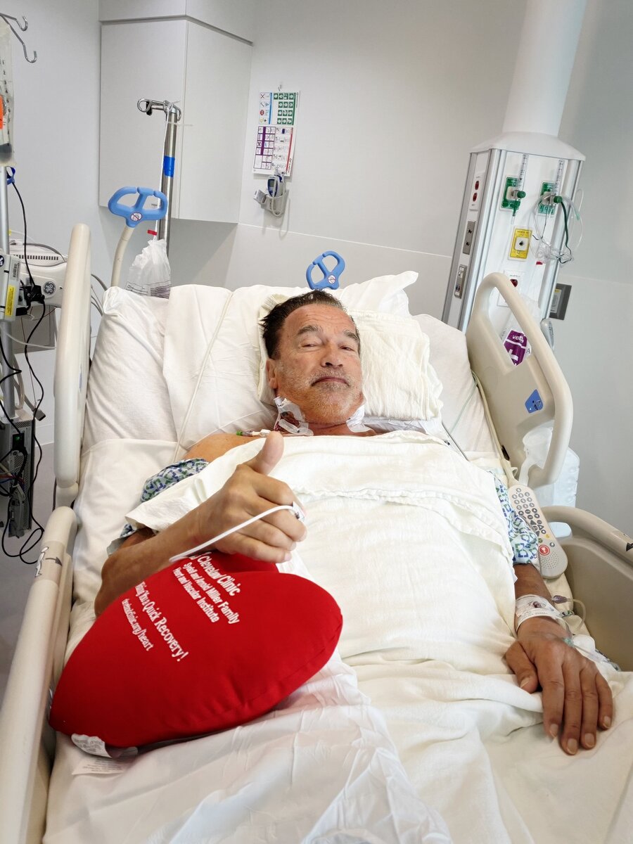 Арнольд Шварценеггер. Клиника в Кливленде