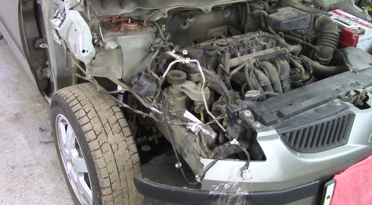 Приехала в таком виде.