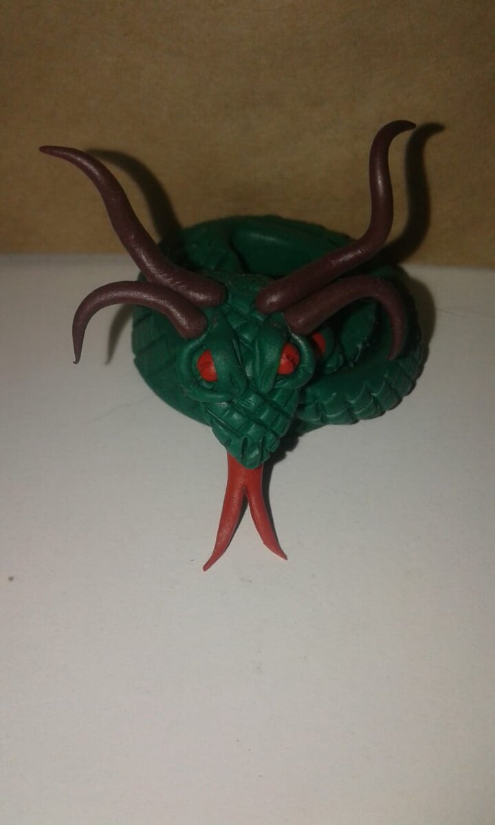 змея с переди