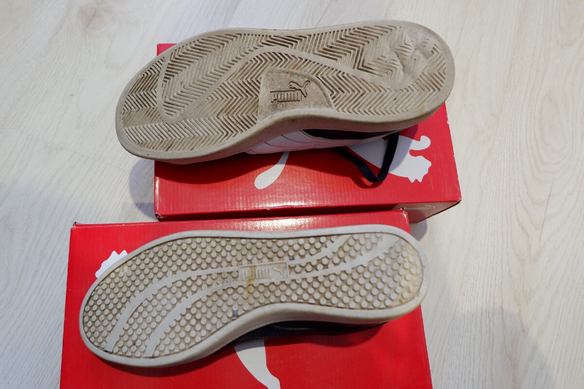 Сверху мужской кроссовок (приобретен в магазине известного продавца спортивных товаров) со следами продавливания, снизу - женский (приобретен в официальном магазине "Puma") в относительно идеальном состоянии.