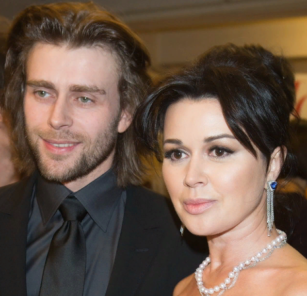 Пётр Чернышев и Анастасия Заворотнюк.