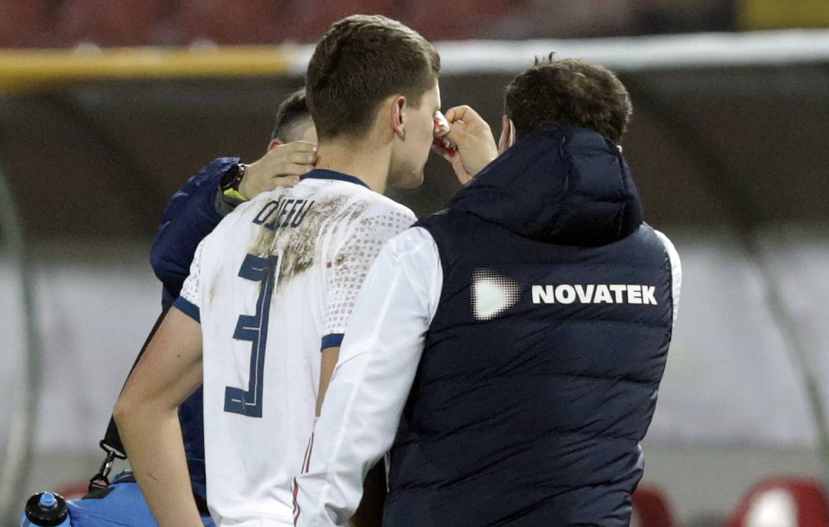 Игорю Дивееву оказывают помощь. Источник: ТАСС