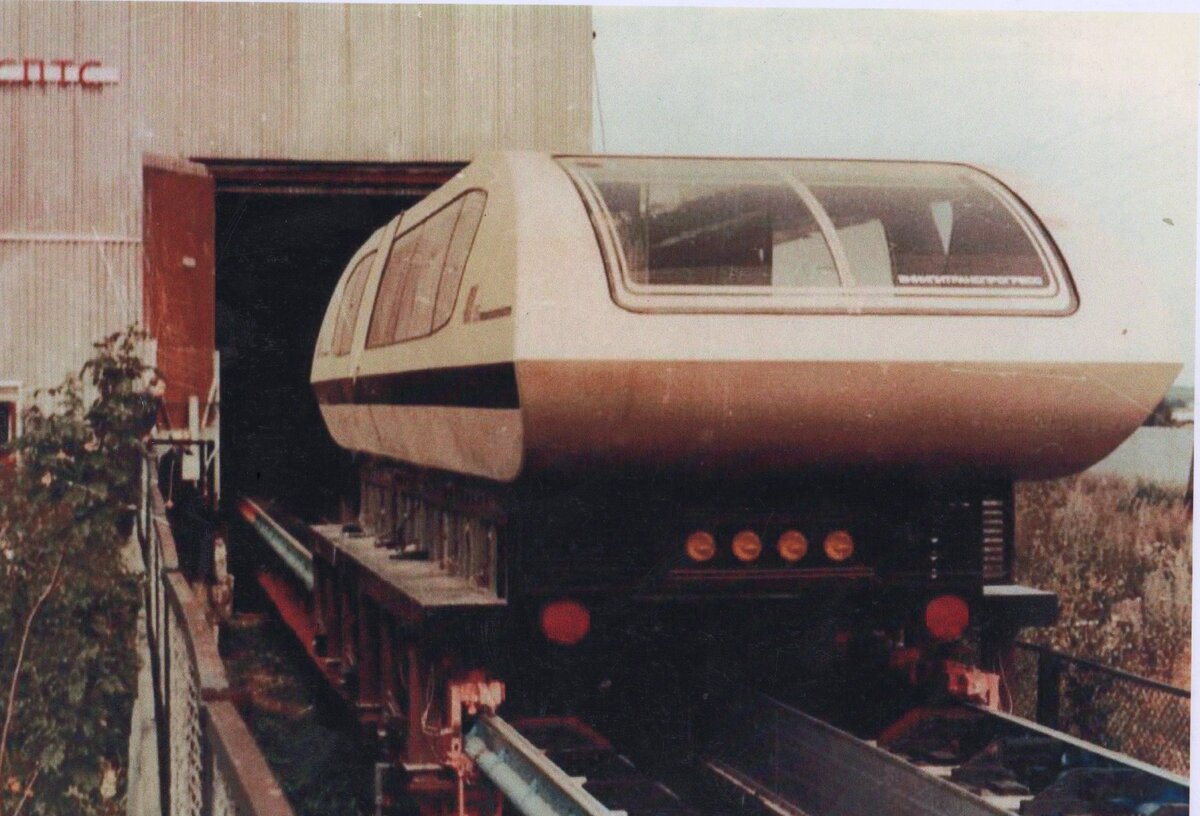 © Andrej Galenko / CC BY-SA 4.0 (Экспериментальный вагон "ТП-05" в Раменском)