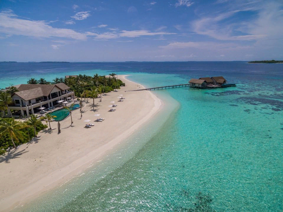 Частный остров Four Seasons Maldives в Воавахе