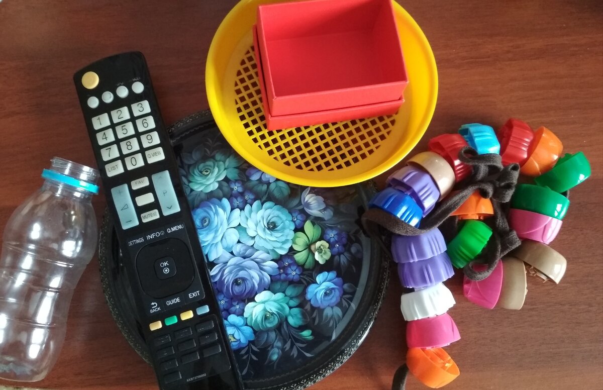 Наша часть "странных" игрушек.