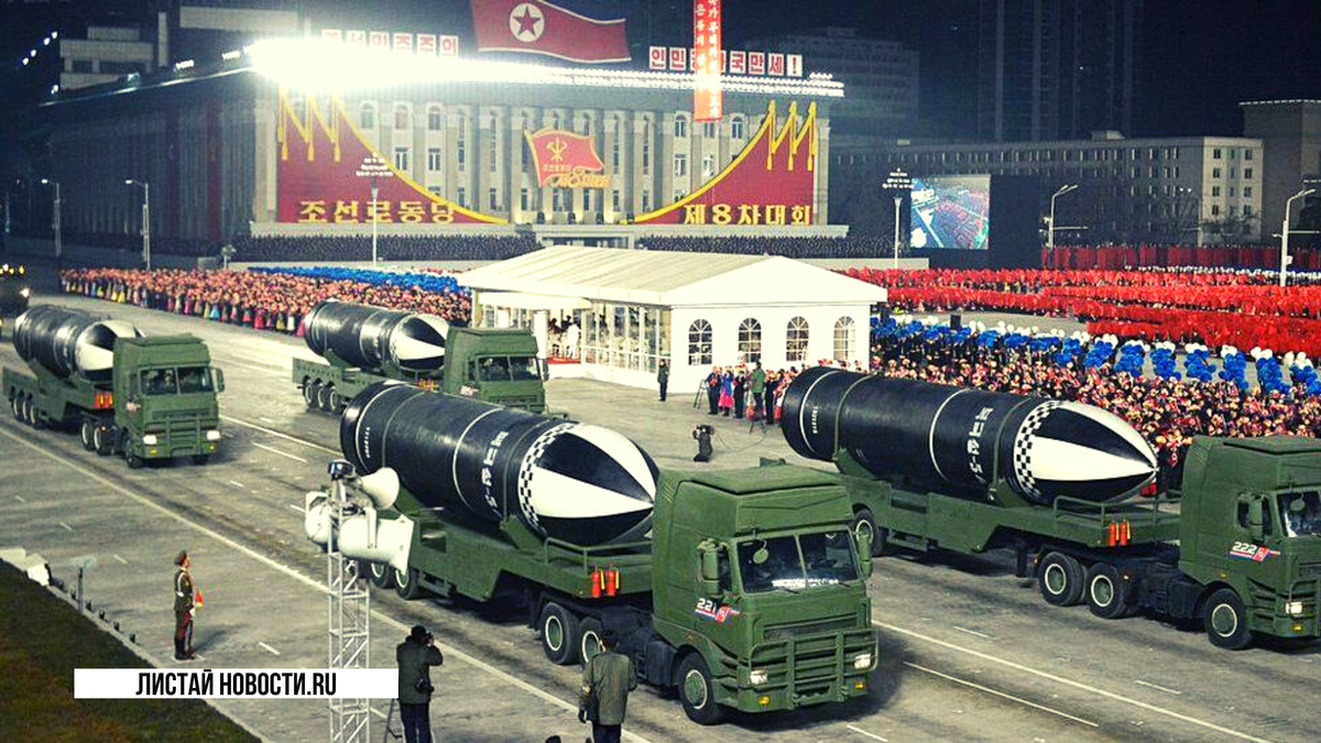 Пхеньян продемонстрировал свое оружие на январском параде, несмотря на то, что начали появляться сообщения о нехватке продовольствия.