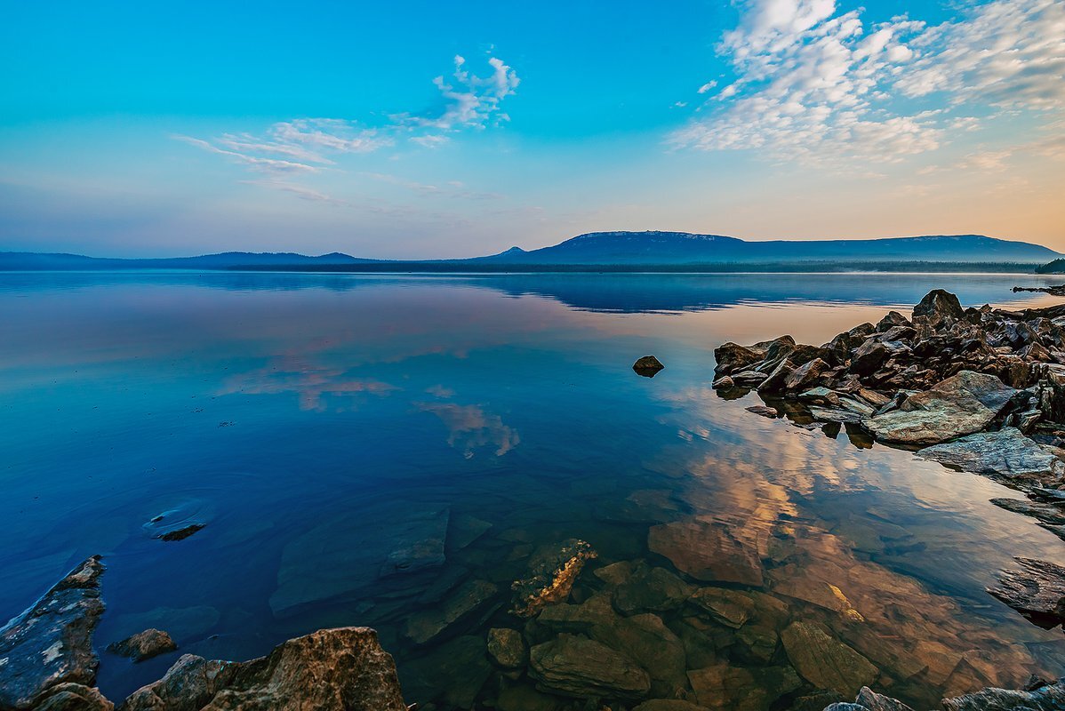 Озеро (водохранилище) Зюраткуль. Челябинская область