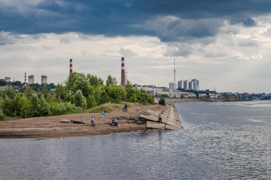 Завод рекам. Река Мотовилиха Пермь. Мотовилихинские заводы Кама берег Пермь. Правый берег Камы Мотовилиха Пермь. Закат Мотовилиха Пермь.