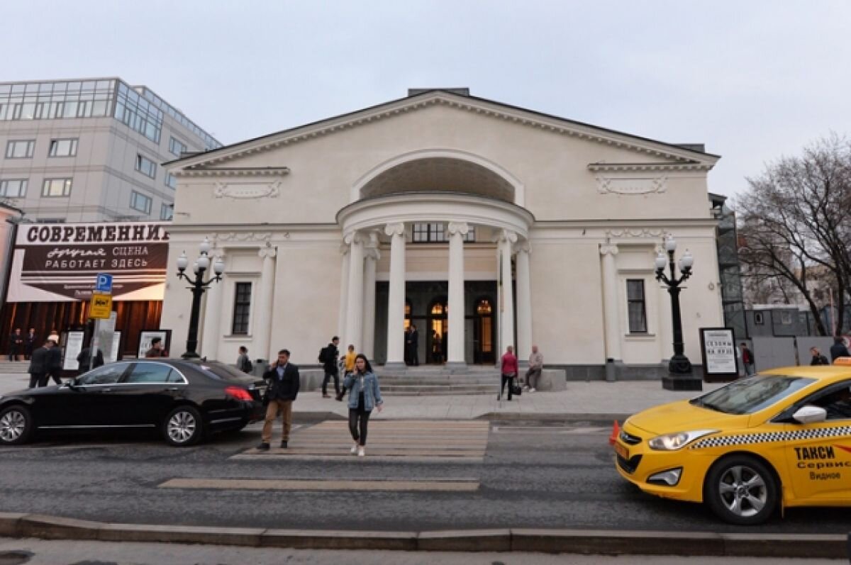    Театр «Современник» отменил показ спектакля «Первый хлеб» с Ахеджаковой