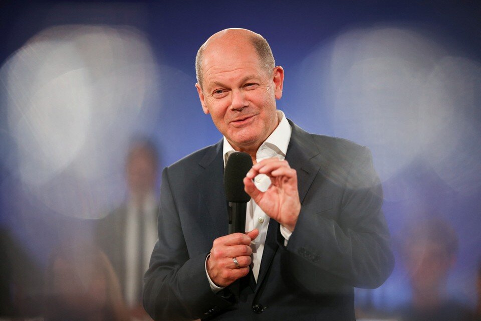     Оппозиция обвинила Шольца в расколе ЕС из-за "покорного отношения" к Китаю  REUTERS