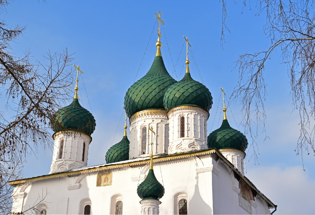 Самые красивые храмы Ярославля: от старинного узорочья до петровского  барокко | Индустриальный турист | Дзен