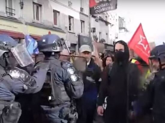   Кадр из видео