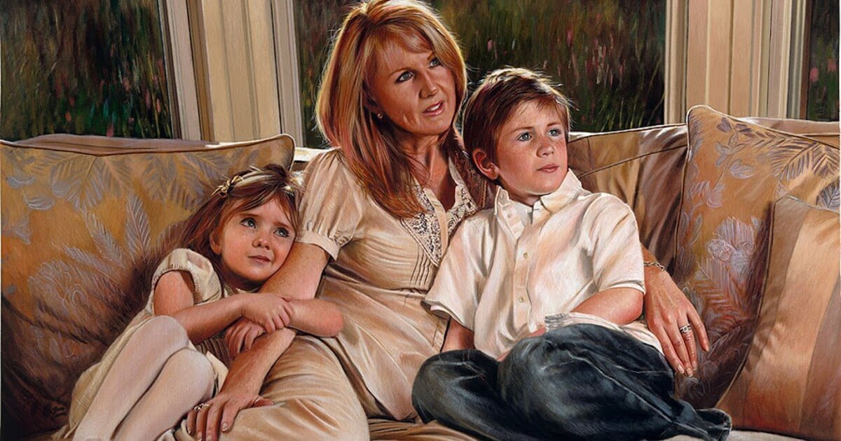 Маму и сестру одновременно. Семейный портрет с детьми. Семейный портрет живопись современная. Семейный портрет маслом. Портрет двух девушек.