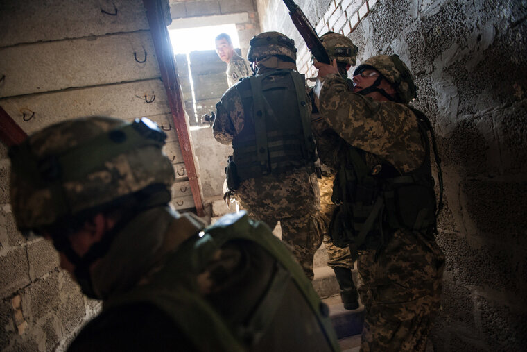    Западные чиновники считают, что наступление ВСУ может затянуться надолго