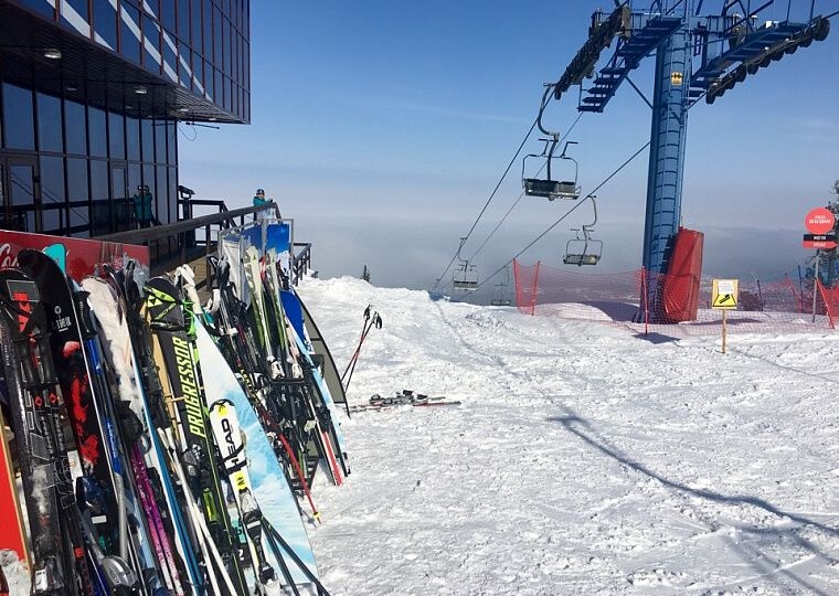 В горы, кататься на лыжах!