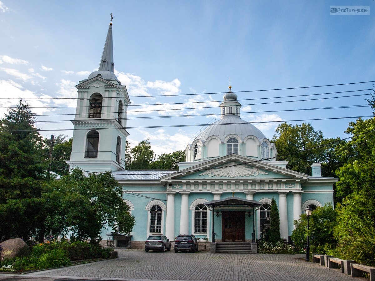 Храм Смоленской иконы Божией матери