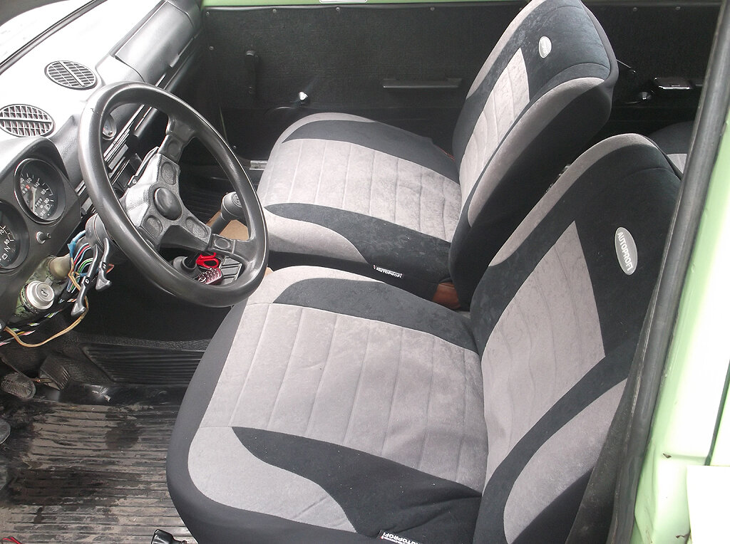 Салон ВАЗ 2101 изнутри 1973 г.в. со встроенной торпедой от ВАЗ 2016