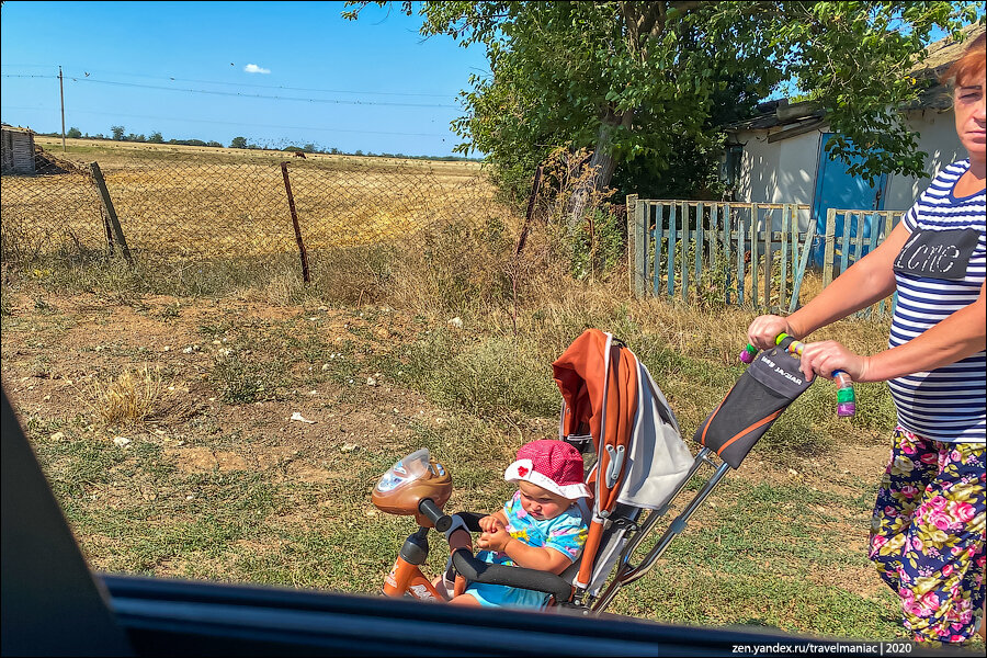 Бедненько, но чистенько: как живут люди в крымской глубинке (вдали от курортов и пляжей)