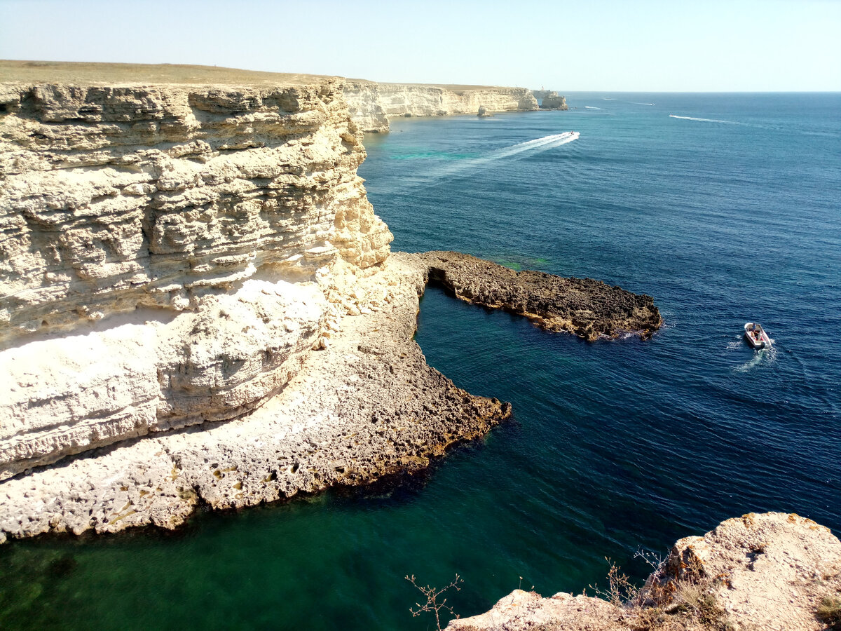 Приеду, поставлю на заставку на рабочем компьютере