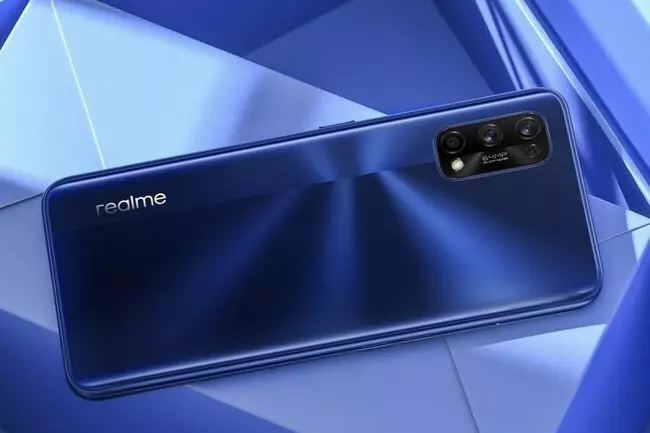 Snapdragon 720G, 8/128ГБ, NFC и 4500мАч, а также зарядка на 65ВТ — бюджетник Realme, который уделывает флагманы0