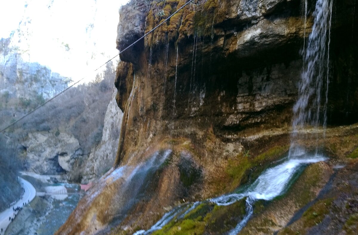 Чегемские водопады с верхней смотровой площадки