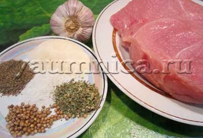 Рецепт вкусной ветчины в ветчиннице из свинины в домашних условиях