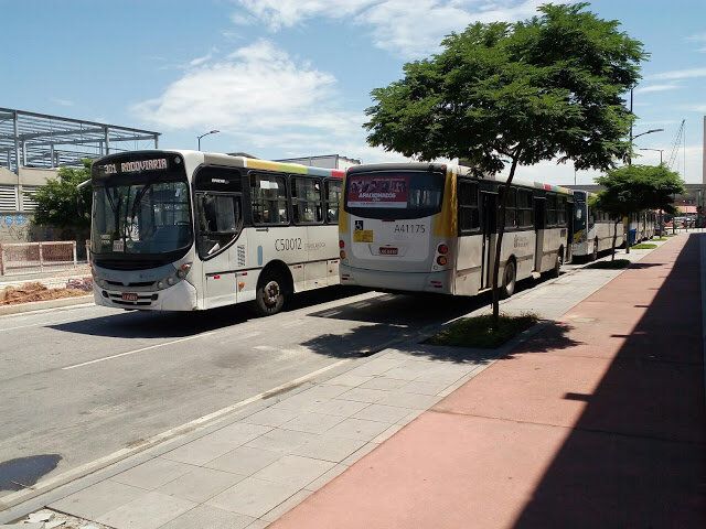 Автобус до автовокзала Novo Rio в Рио-де-Жанейро