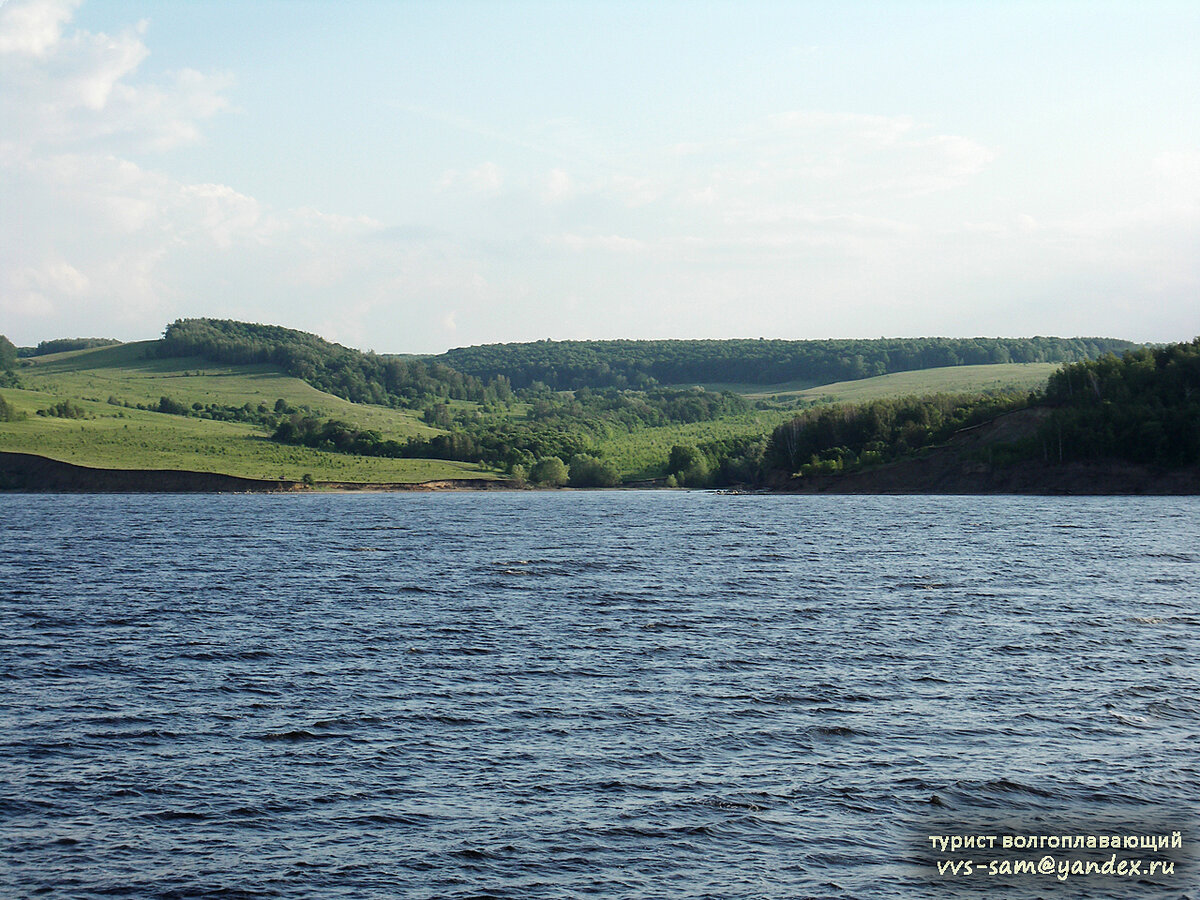 Берега в Ульяновской области не менее красивы, чем Жигули в Самарской. Фото 05.06.2010.