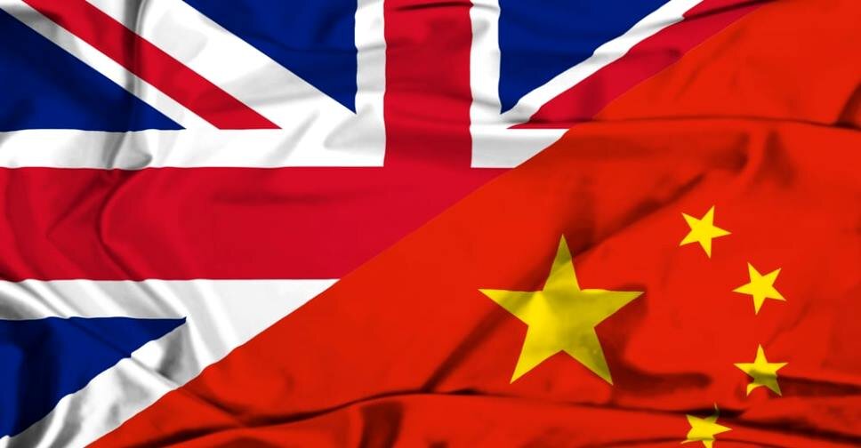 Флаги Великобритании и Китая / источник https://fingazeta.ru