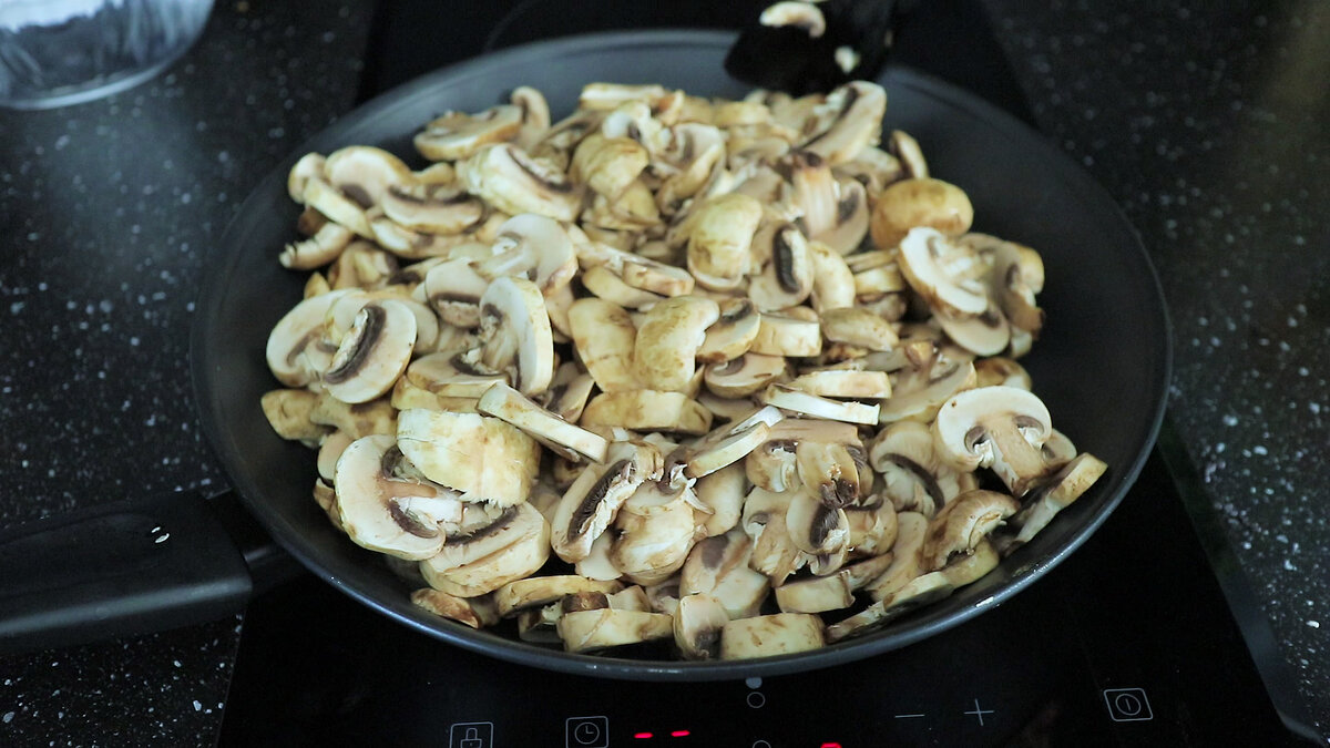 Пирог в лаваше с грибами. Как же это вкусно. Пирог без заморочек.