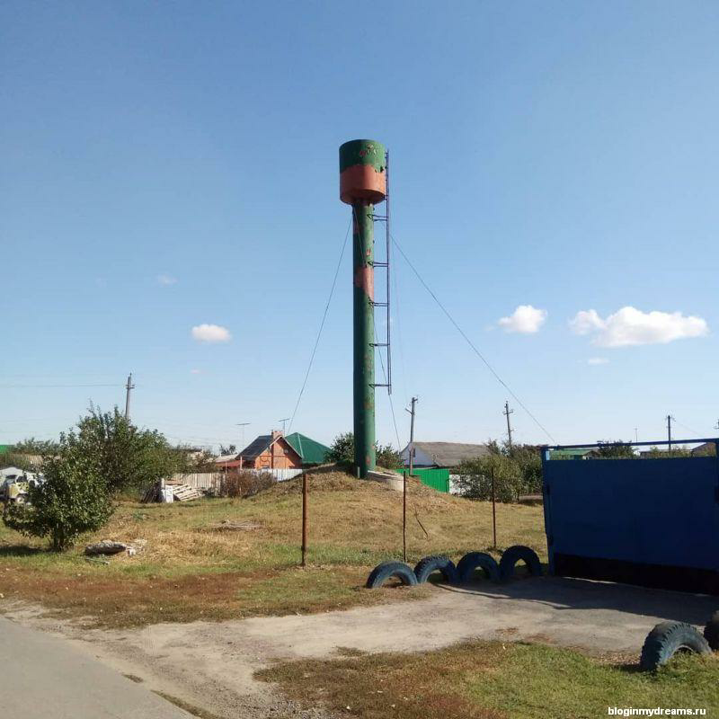 Вот так выглядит водонапорная башня в Новой Усмани  -2