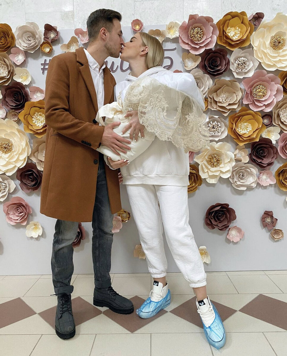 Instagram: milanarom