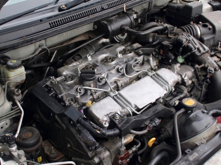 Двигатель Toyota 2ZR-FE