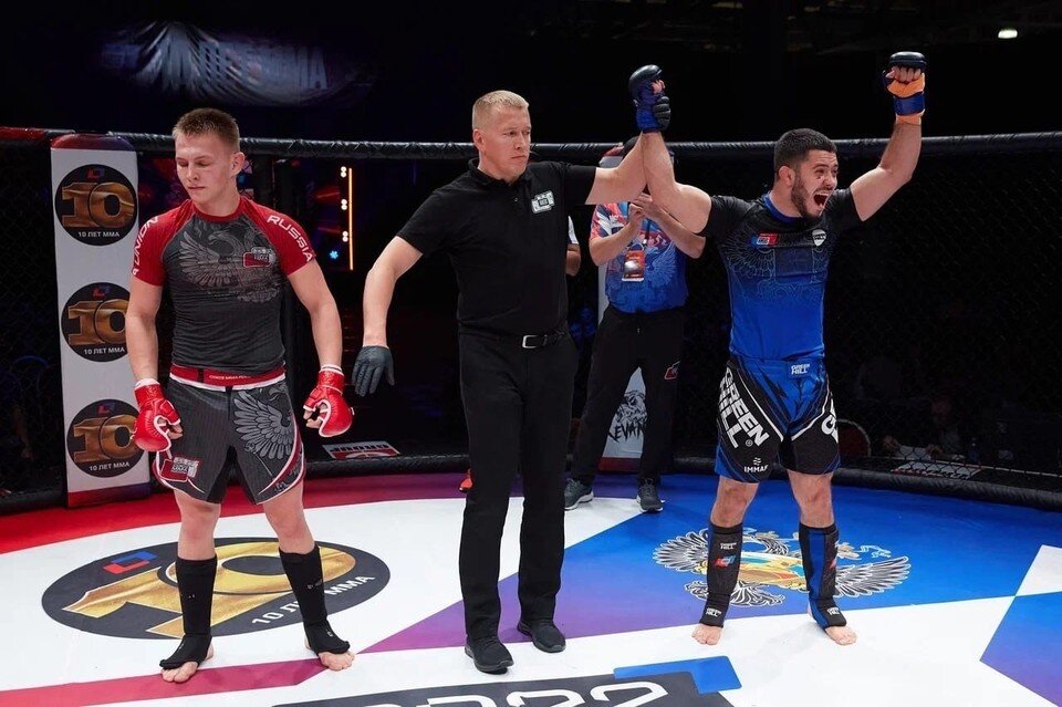     Алексей Будрин из Рязани одержал победу на Кубке России по ММА. Фото: кадр трансляции на championat.com