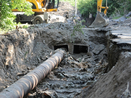     На объекте производится замена труб горячего водоснабжения. Фото: "МК-Урал".