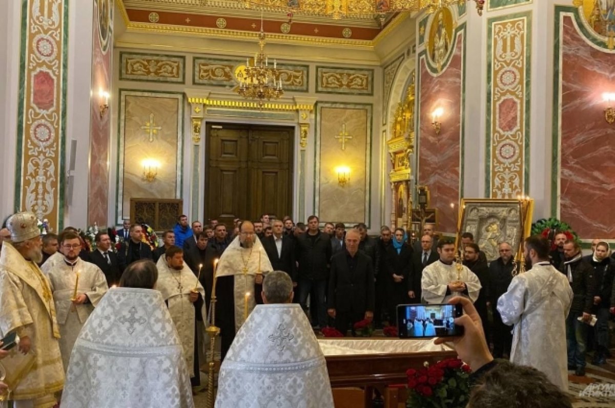    Церемония отпевания Кирилла Стремоусова проходит в Симферополе