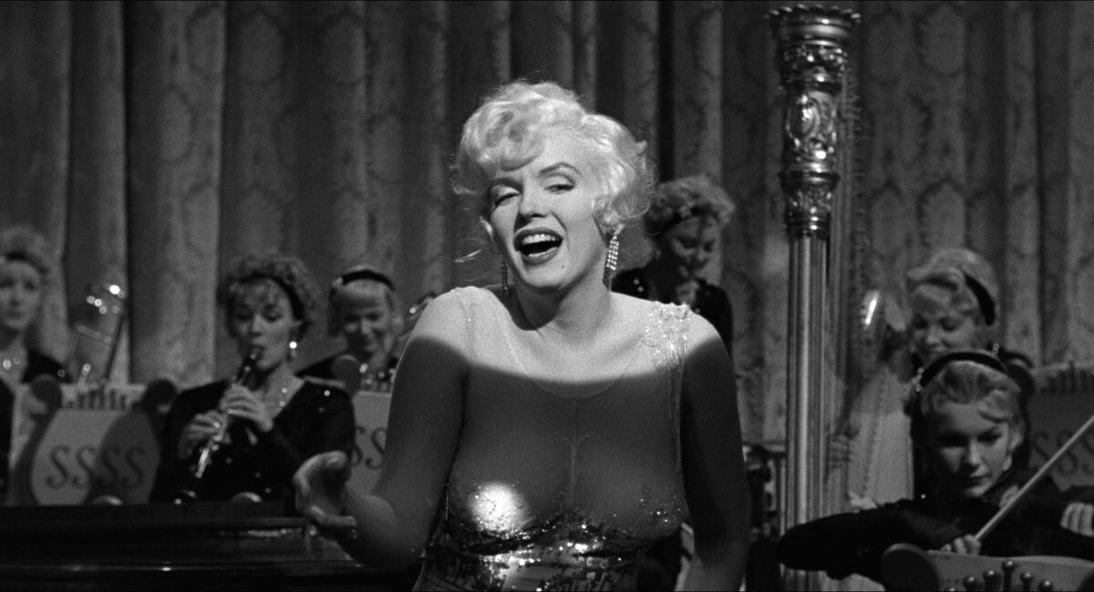 Кадр из фильма «В джазе только девушки» (1959)