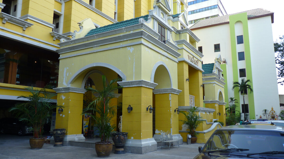 Отель Victory Executive Residence. Бангкок.