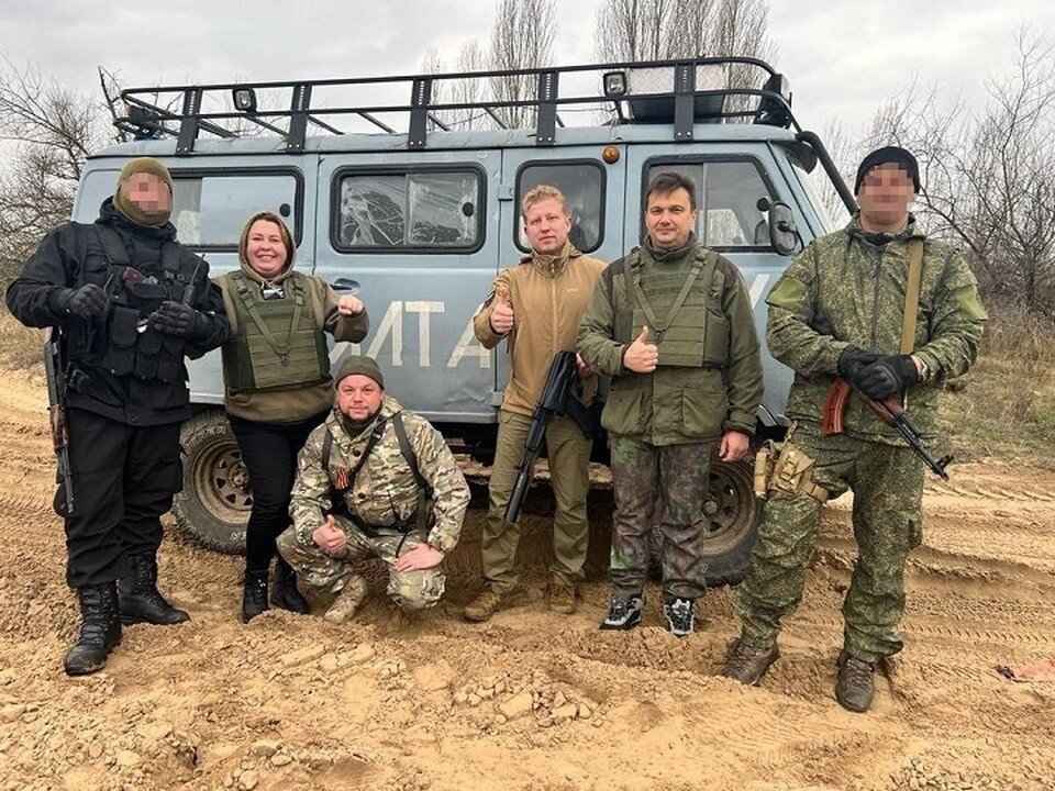     В поезде Павленко сопровождал глава муниципального образования Ялты, а также ее заместитель и помощник. Фото: Янина Павленко/Tg